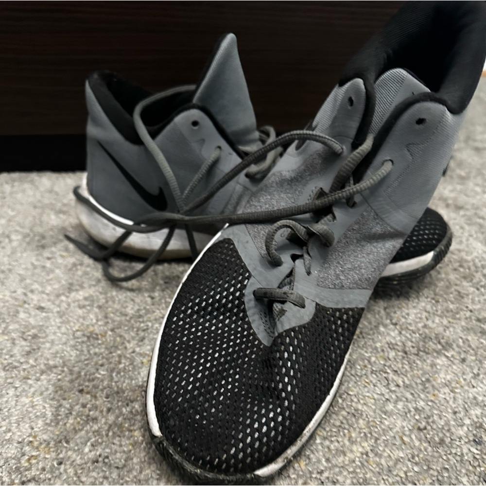 Basketball shoes Nike